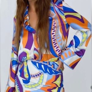 Silky multicolored blouse